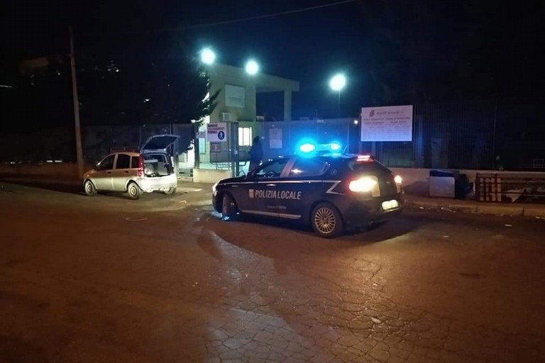Polizia Locale all'isola ecologica