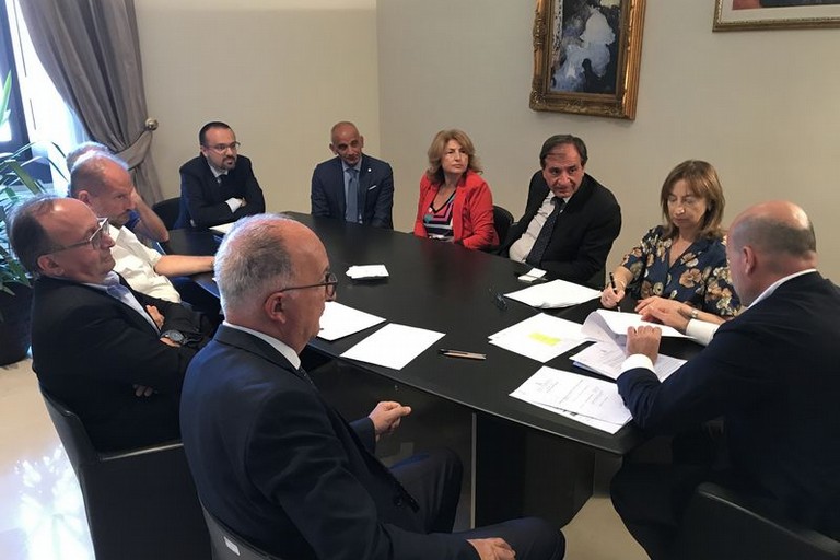 riunione in Prefettura