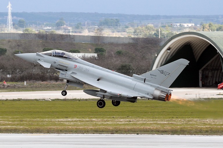 Caccia intercettori Eurofighter dell'Aeronautica Militare