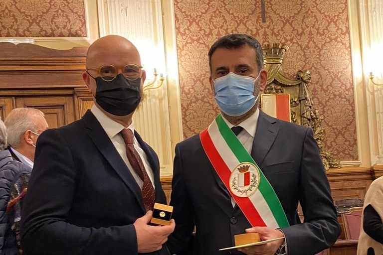 Emanuele Fabio Fortunato con il Sindaco di Bari Antonio De Caro