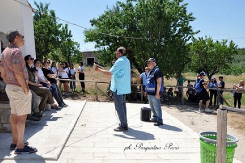 foto Pulire e non sporcare storia di una due giorni per Rifiuti Zero