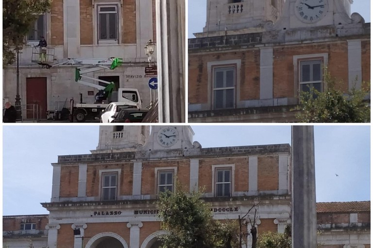 Ripulita facciata di Palazzo di Città
