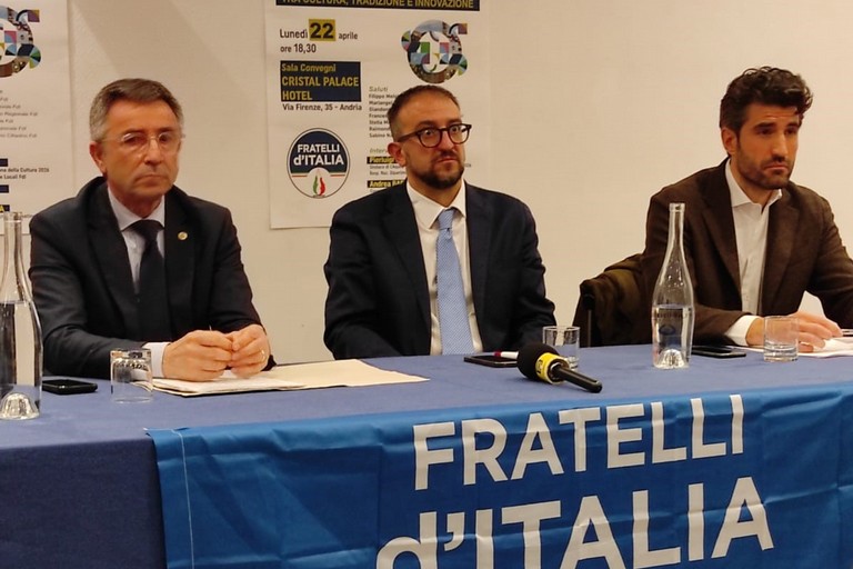 Sindaco dell'Aquila Pierluigi Biondi