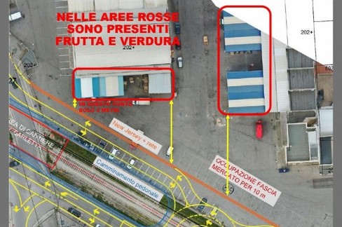 Frutta e verdura del mercato ortofrutticolo di Andria esposta allo smog