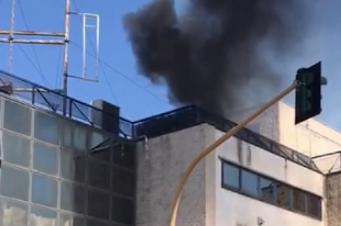 Fumo da azienda in via Barletta