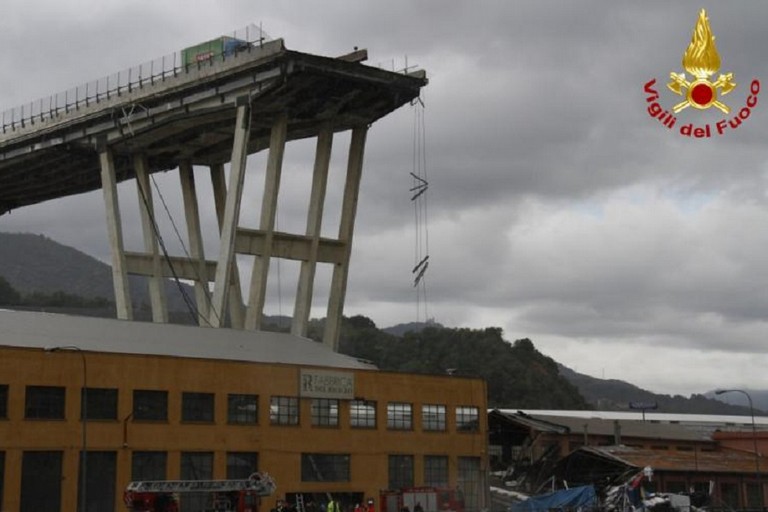 Genova, crollo del ponte Morandi. <span>Foto Vigili del Fuoco</span>