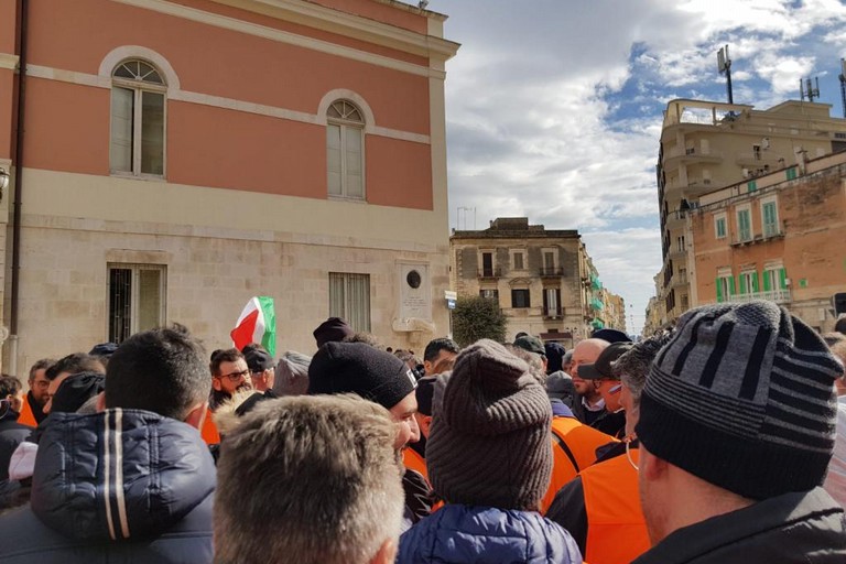 presidi dei gilet arancioni