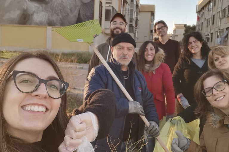 Giornata di “Clean up” al CPIA BAT sotto lo sguardo compiaciuto di Gino Strada