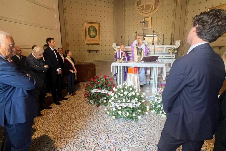 Tumulati i resti mortali dell'Ambasciatore Giovanni Jannuzzi