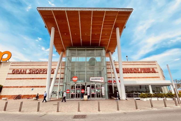 Gran Shopping Mongolfiera Molfetta