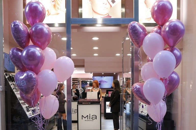 MIA Makeup