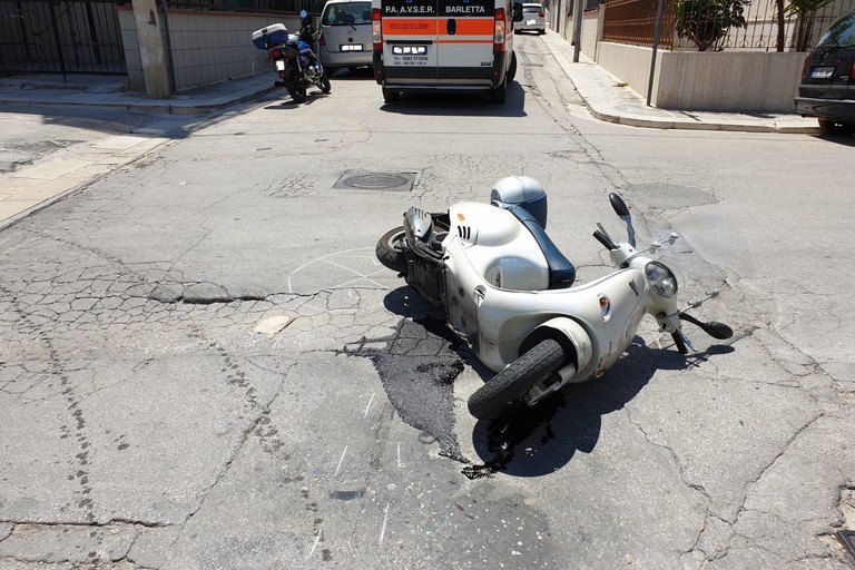 Incidente auto scooter zona La Specchia