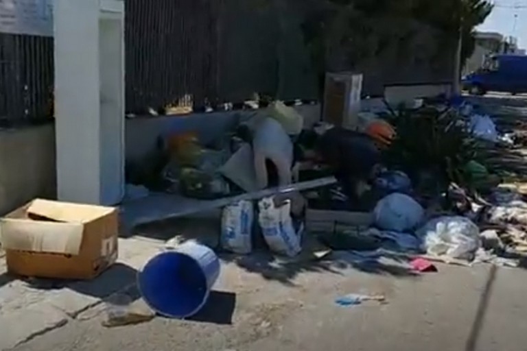isola ecologica di via Stazio