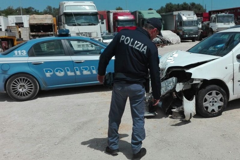 Volante Polizia di Stato