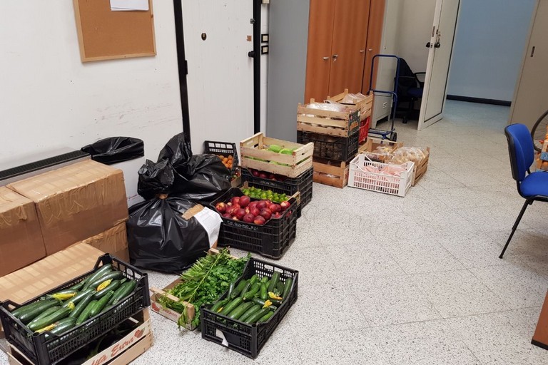 frutta e verdura sequestrata