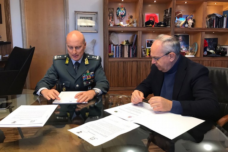 Sigla convenzione regione Puglia - Gdf