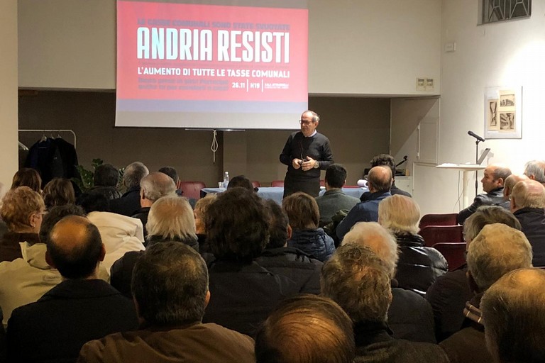 “Andria resisti”, manifestazione del centrosinistra andriese