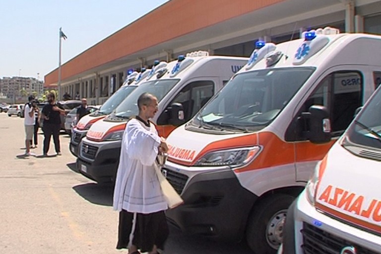 Sei nuove ambulanze AslBat