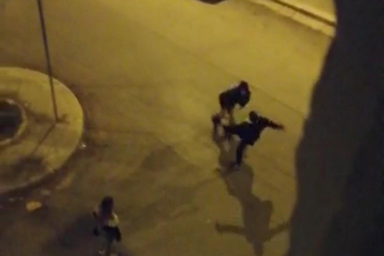 Una scena del video