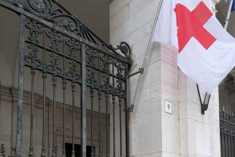 Bandiera croce rossa