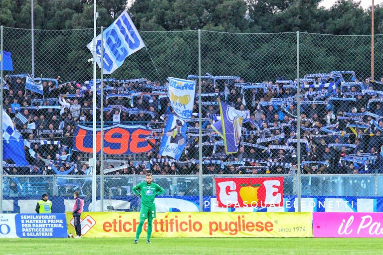 Curva Nord Fidelis Andria