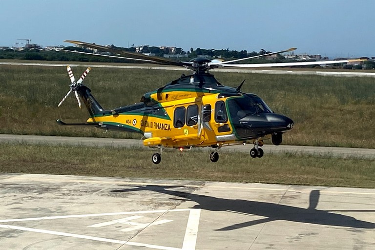 Elicottero Guardia di finanza