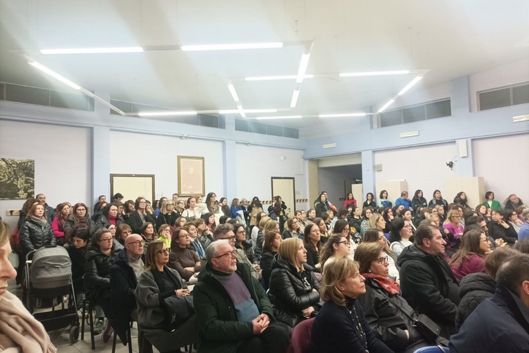 Consiglio d'istituto straordinario scuola