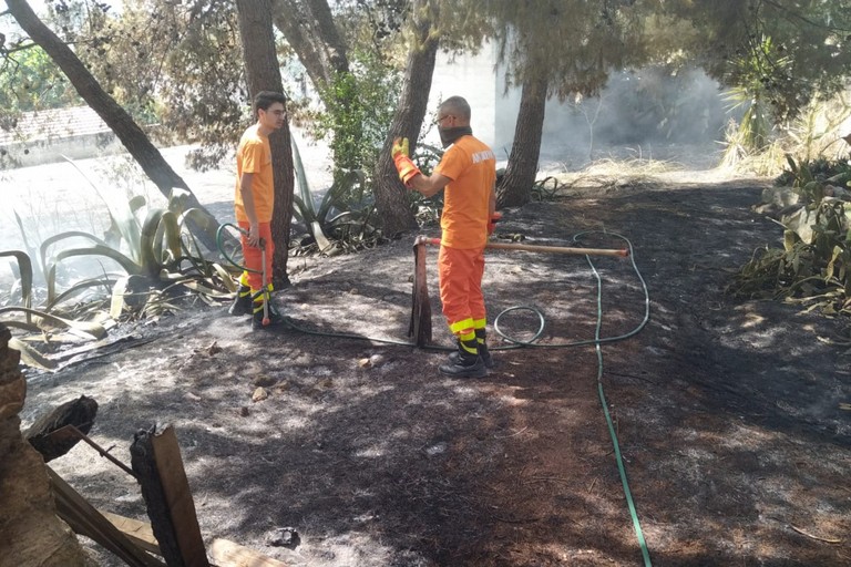 incendi nelle campagne di Andria