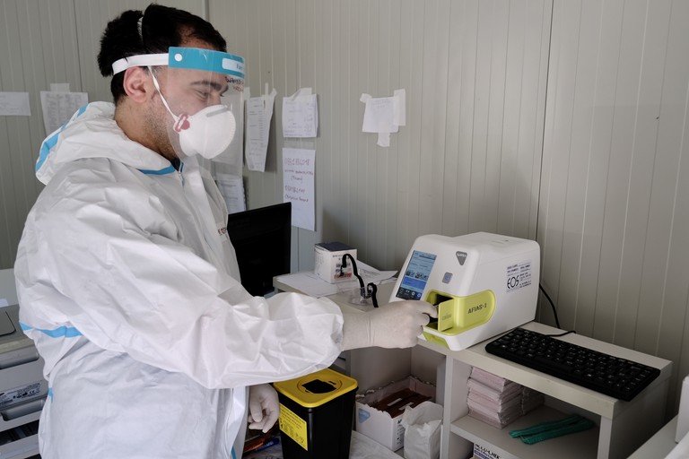 laboratorio analisi covid 19