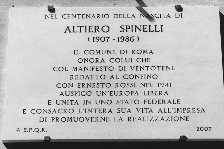 Lapide in ricordo di Altiero Spinelli