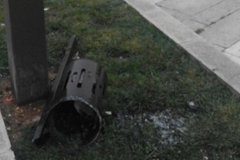 Vandali in Largo Grotte: scatti dello scempio
