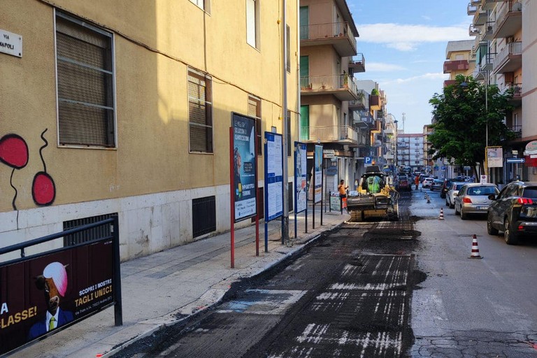 Bitumazione su via Napoli