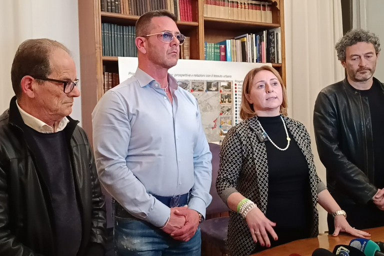 Le dichiarazioni della Sindaca al termine dellincontro con Di Benedetto. <span>Foto Antonio D'Oria</span>
