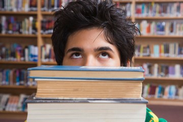 Leggere in Adolescenza