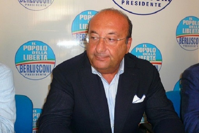 on. Luigi Vitali
