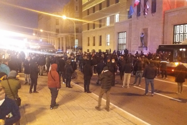 Protesta ambulanti, anche da Andria alla manifestazione davanti alla Regione