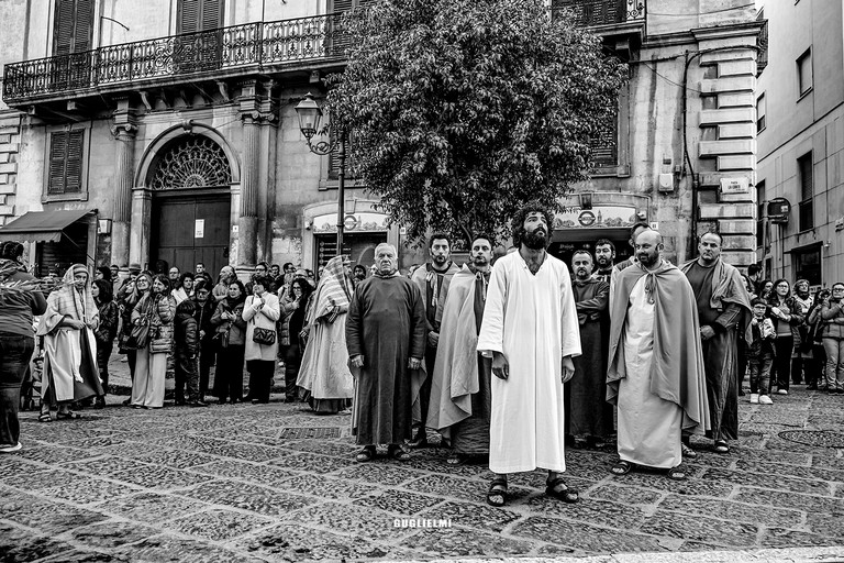 la Passione vivente per le vie del centro storico