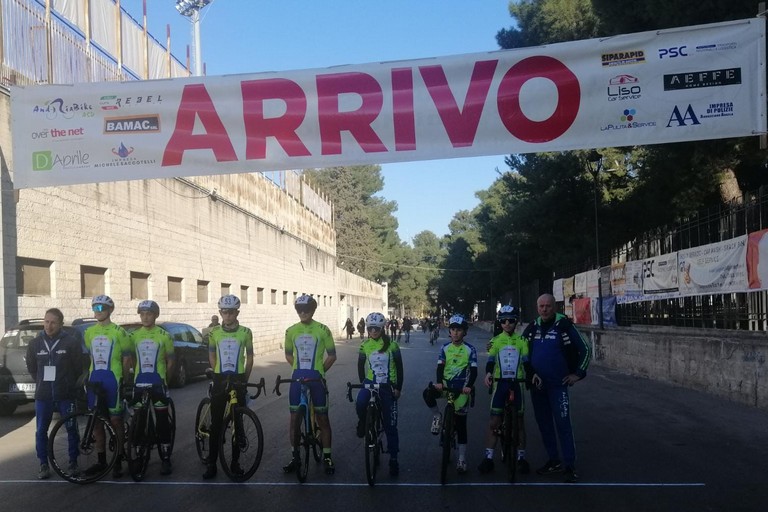 Memorial Don Mimmo Massaro Andria Bike alla partenza