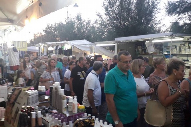 mercato settimanale