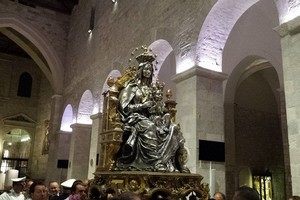 Statua Santa Maria dei Miracoli Andria