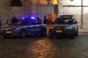 Forze dell'Ordine polizia Carabinieri Guardia di Finanza