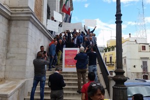 Protesta comune centrosinistra