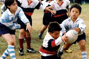 Bambini praticano sport