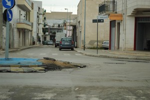 Rotatoria Via Togliatti: ancora distrutta