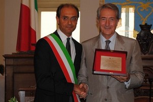 Consegna Cittadinanza Onoraria Prof. Lorenzo Bonomo