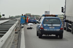 Incidente mortale sulla Strada 16 bis
