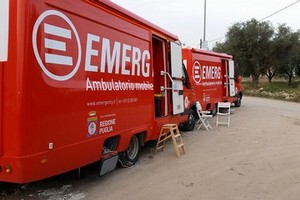 Emergency, al