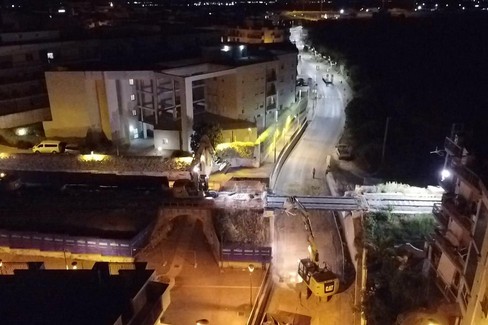 Rimozione ponte di via Bisceglie