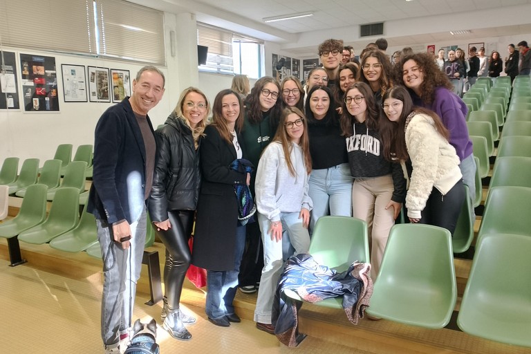 assemblee di classe alla sensibilizzazione della violenza contro le donne