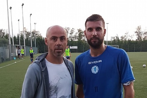 Il DS Fabio Moscelli con Daniel Paparusso, nuovo difensore Fidelis Andria